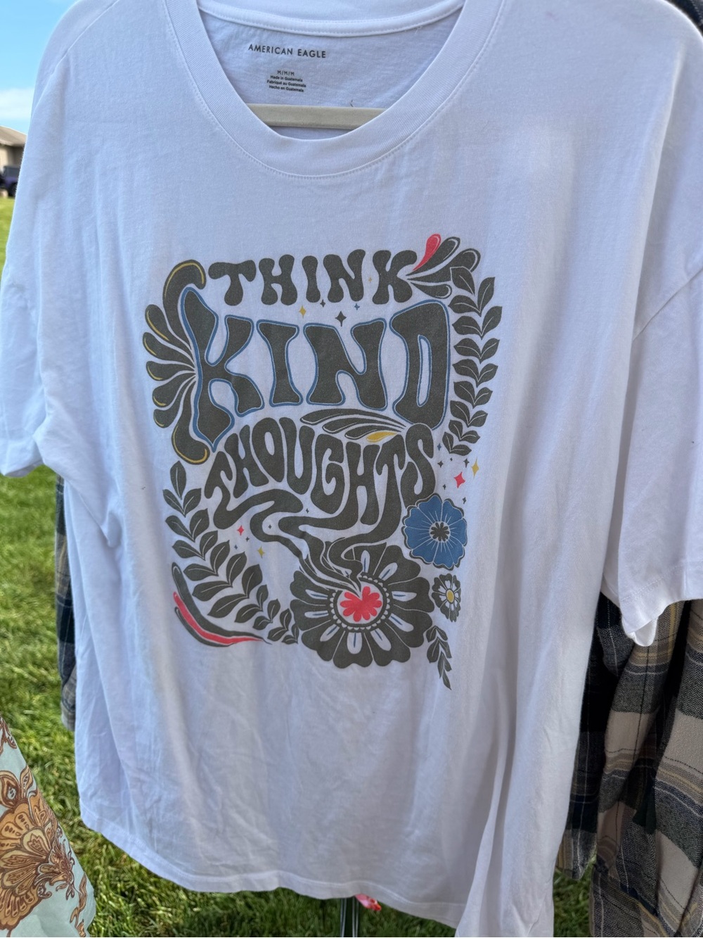 American Eagle Outfitters White Graphic Tee - "Think Kind Thoughts"